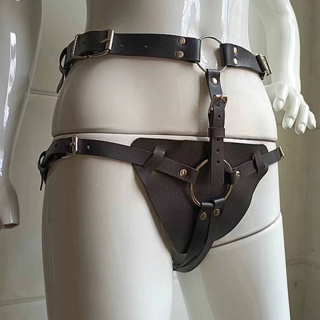 Leather Harness Dildo Strapon Belt Strap On